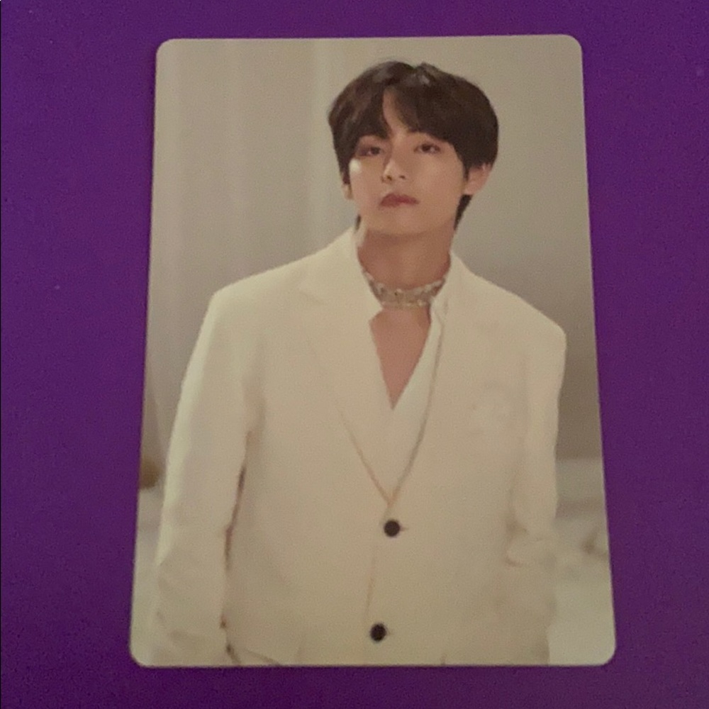 BTS map of the soul tour mini photocard V 3/8